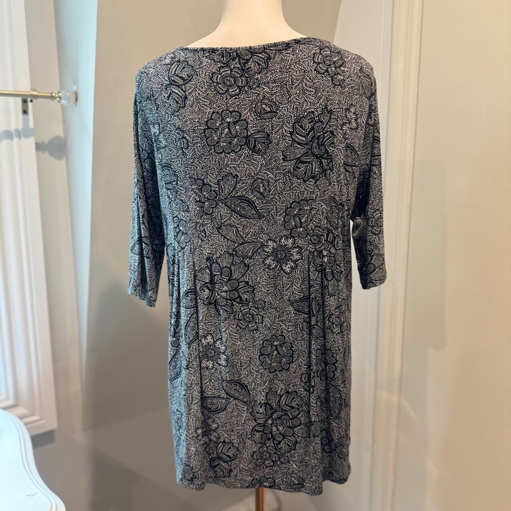J. Jill Black White Floral Tunic Top Floral Print Versatile | Size S - Picture 2 of 9